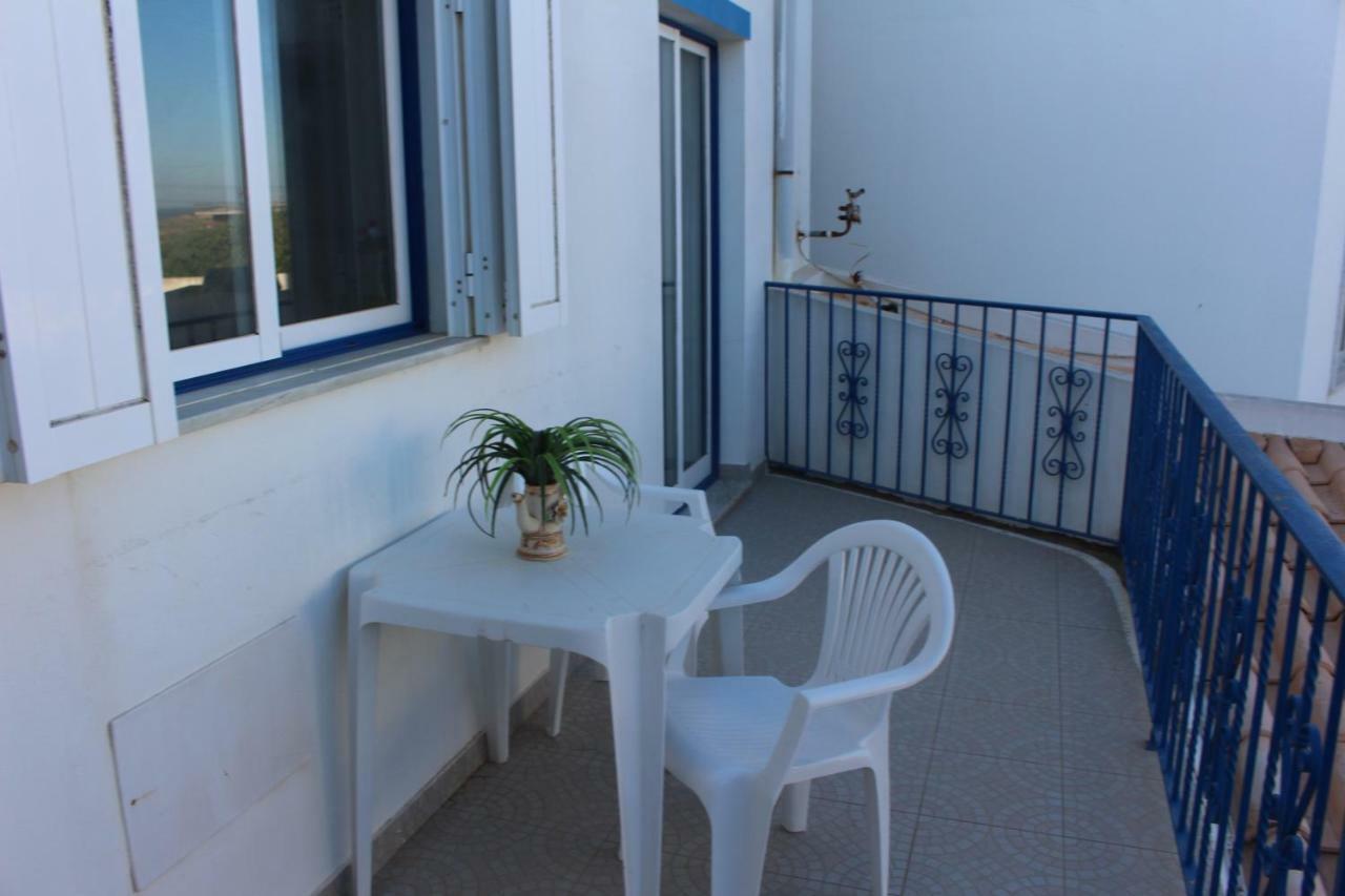 Oceanus Room With Private Kitchen, Bathroom And Terrace 300M From The Beach Сагрес Екстериор снимка